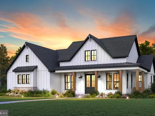 7 Ancient Oaks Ct, Charles Town, WV 25414