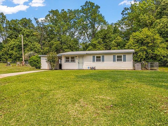 4th image of 809 Evelyn Ct