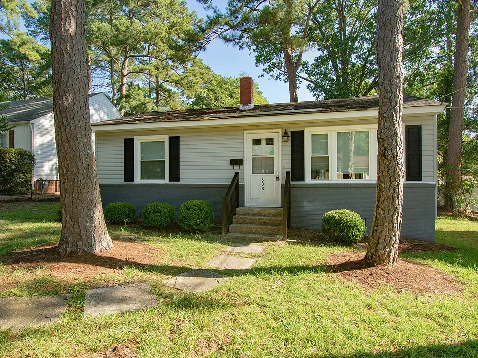 808 McKimmon Rd