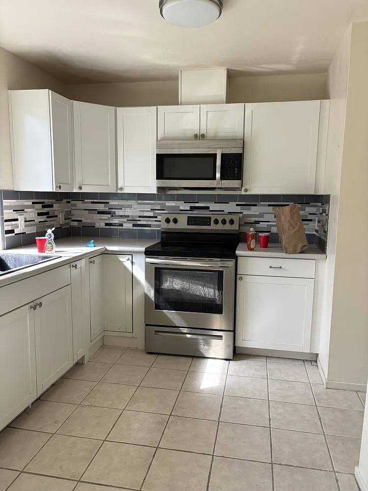 4747 N Woodrow Ave — Photo 3