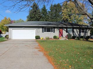 2919 Greenridge Rd, Norton, OH 44203