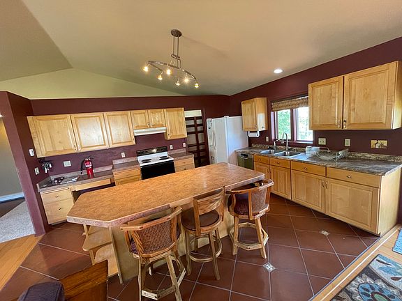Spacious Kitchen