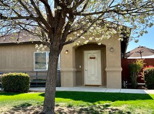 2979p -097.1- 721 Meadow Grove Ct. MG, Bakersfield, CA 93308