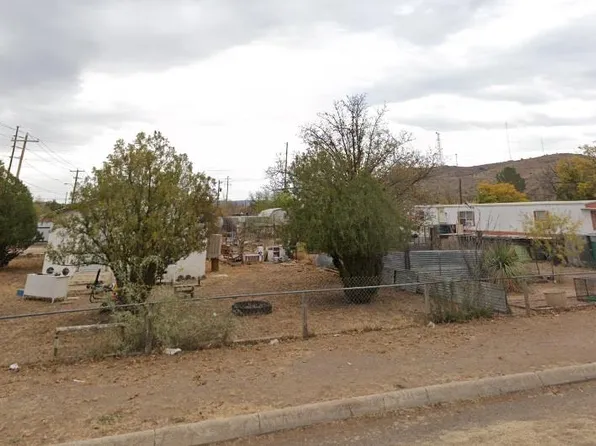 202 S 13th St, Alpine, TX 79830