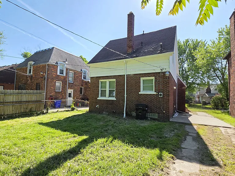 10006 Mark Twain St — Photo 22
