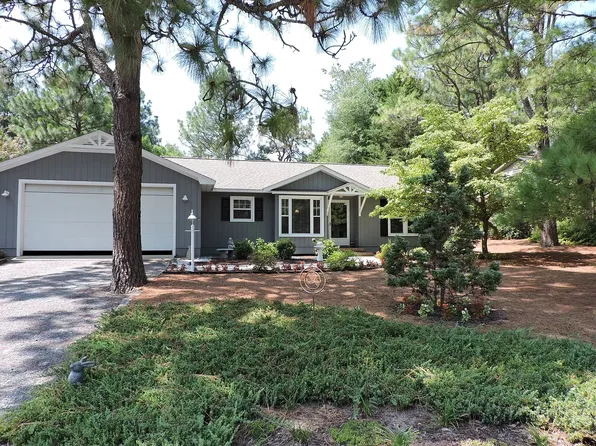 125 Lost Tree Rd, Pinehurst, NC 28374