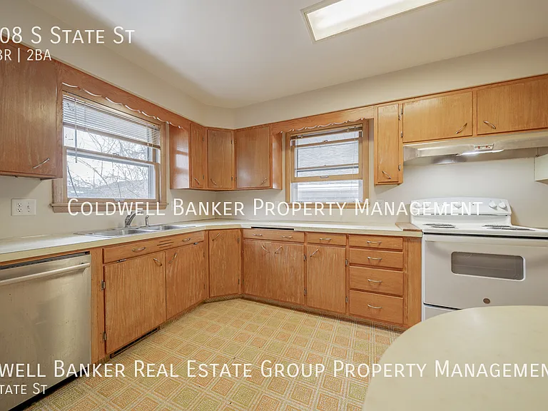 608 S State St — Photo 10