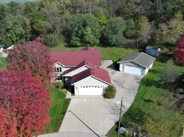 3980 Dale Ct, Red Wing, MN 55066