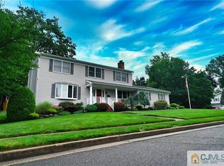 100 Hill Hollow Rd, South Plainfield, NJ 07080
