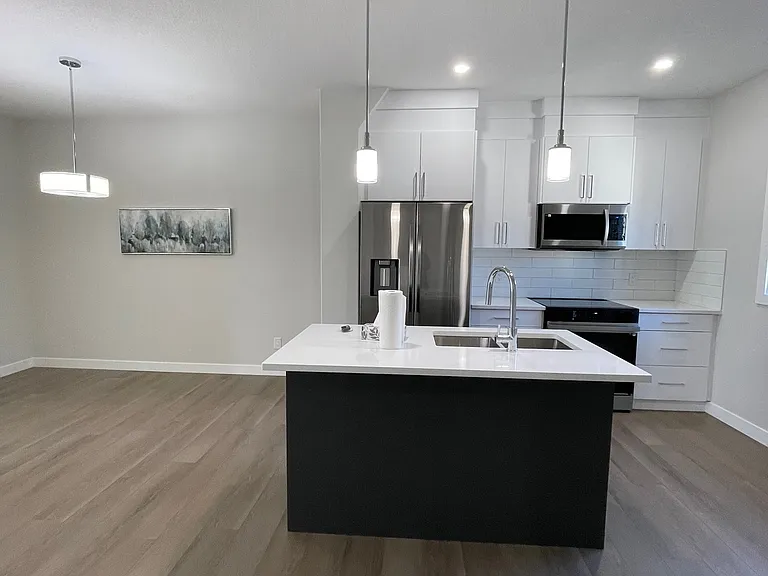 120 Bluff Cv — Photo 12