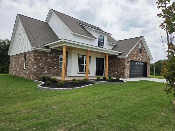 1901 Secretariat Way, Searcy, AR 72143