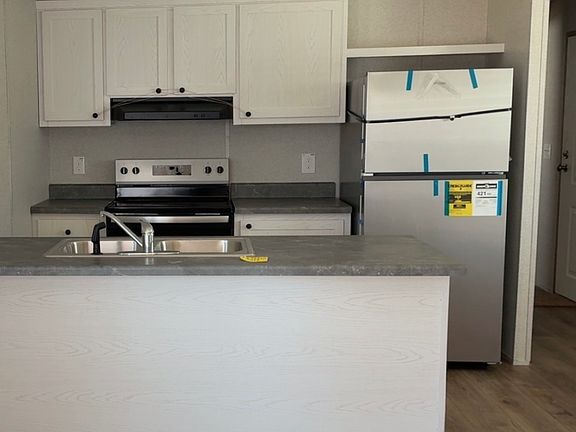 4th image of 1343 Kenneth Dr