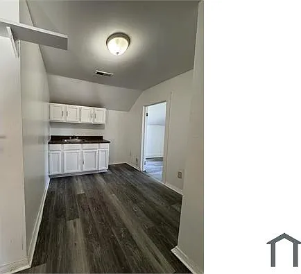 3064 Seymour Ave #UP — Photo 6