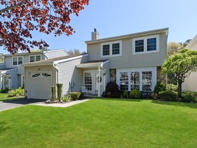 219 Fairfield Dr E, Holbrook, NY, 11741