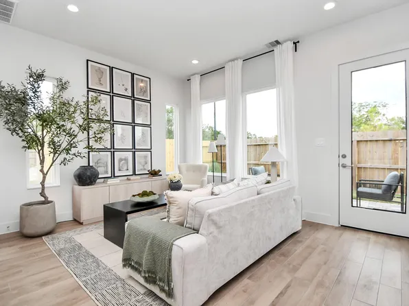 4011 Boho Ln, Houston, TX 77045