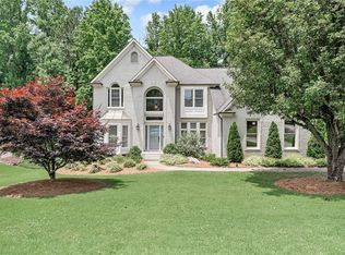 4045 Bridle Ridge Dr, Suwanee, GA 30024
