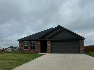 3147 Seabiscuit St, Durant, OK 74701