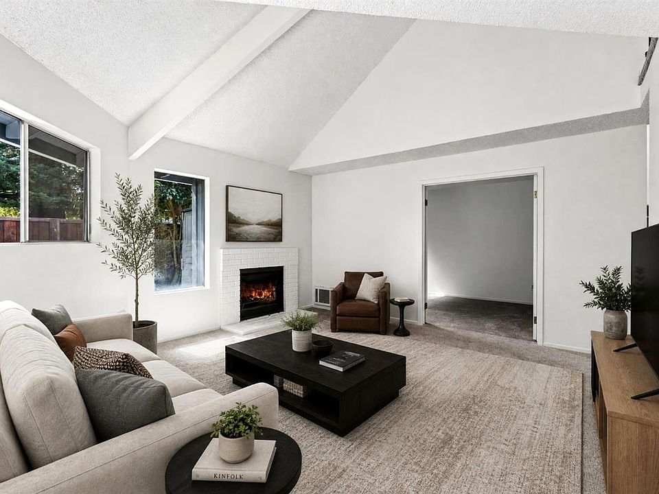 1st image of 689 Racquet Club Circle
