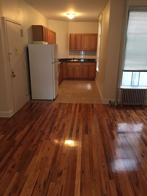 1st image of 3422 42nd St APT 2LR
