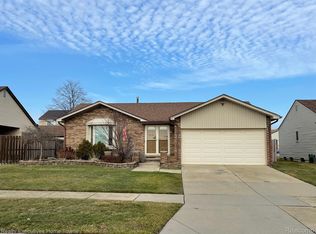 25387 Norvell St, Chesterfield, MI 48051