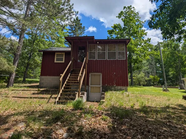 8872 Echo Valley Trl, Atlanta, MI 49709