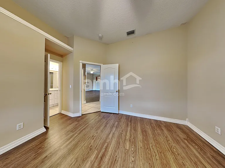 11525 Andy Dr — Photo 25