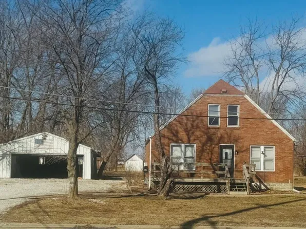 821 Buchanan St, Carthage, IL 62321