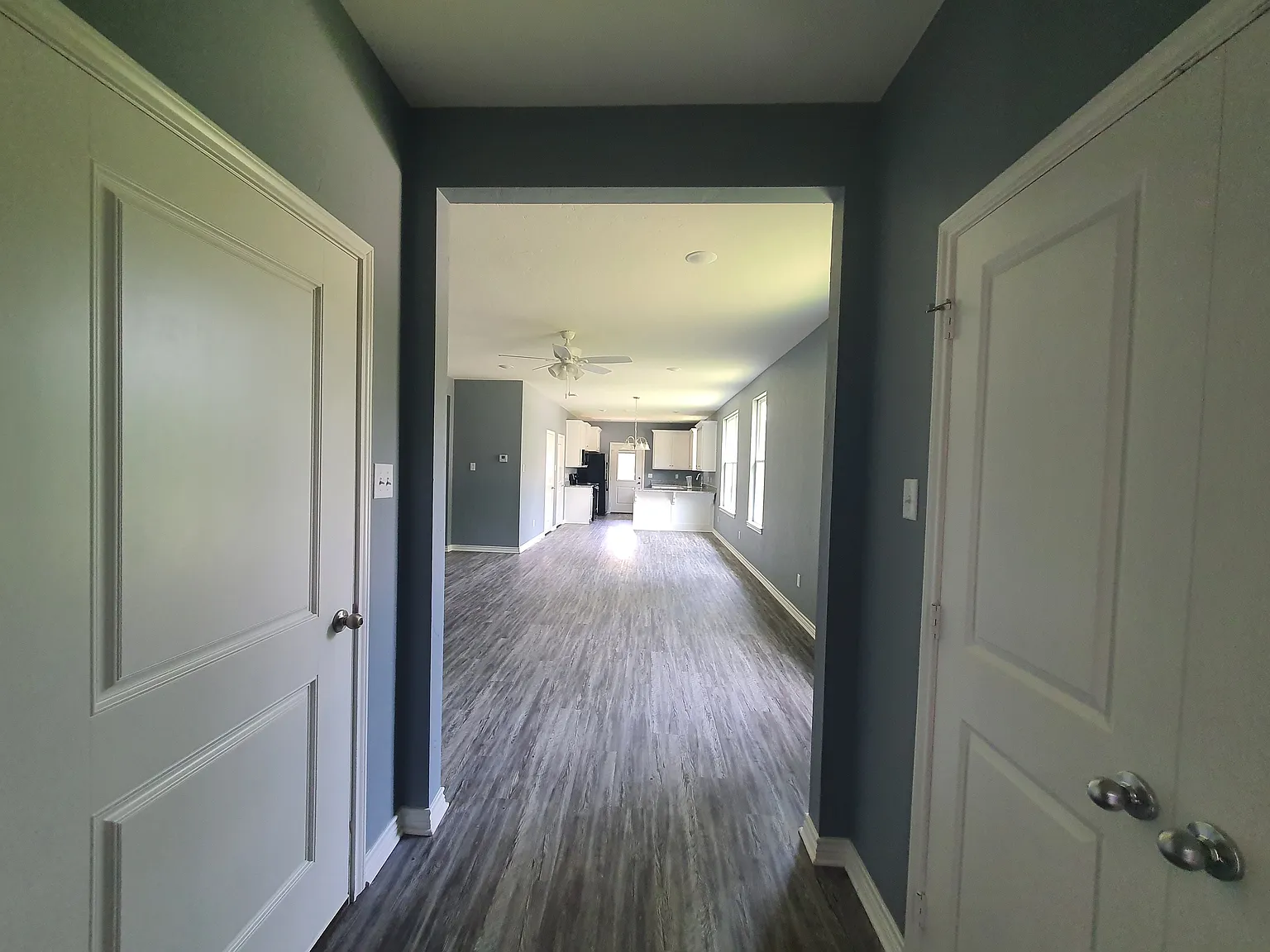 3 bed, $1,995 — Photo 2