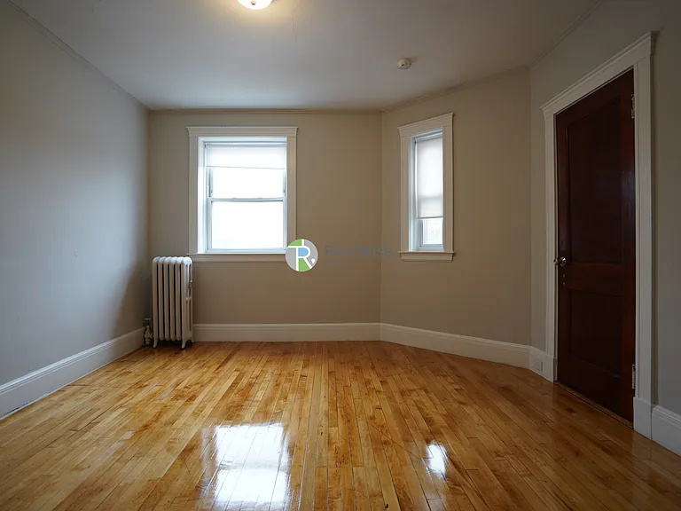 88 Cypress St #3 — Photo 10