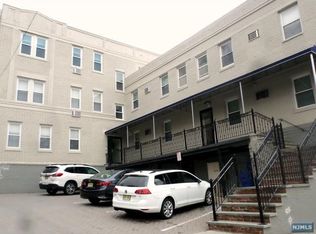 280 Undercliff Ave #9, Edgewater, NJ 07020