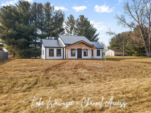 11743 Mad Hatter Dr, Cromwell, IN 46732
