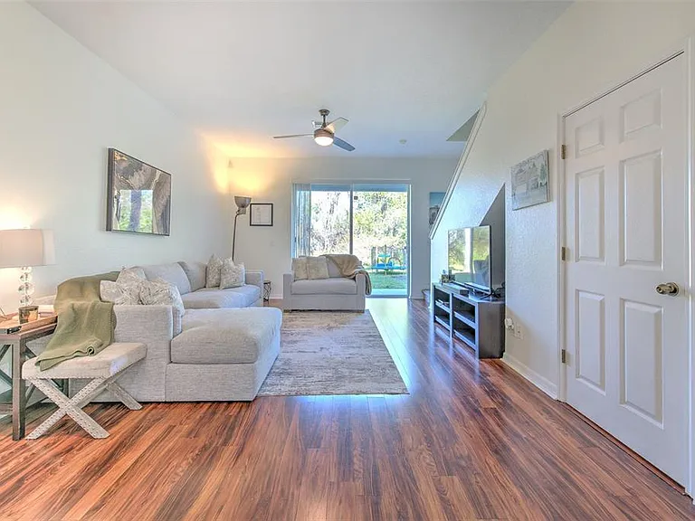 11094 Winter Crest Dr — Photo 6