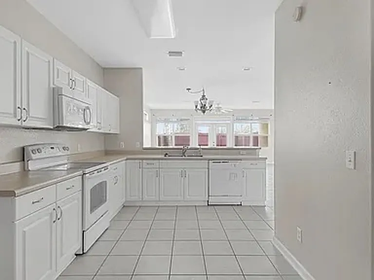 2612 Ravenwood Ct — Photo 14
