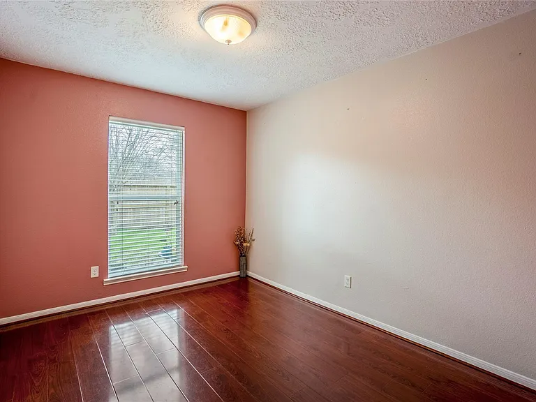 11817 Southlake Dr — Photo 14