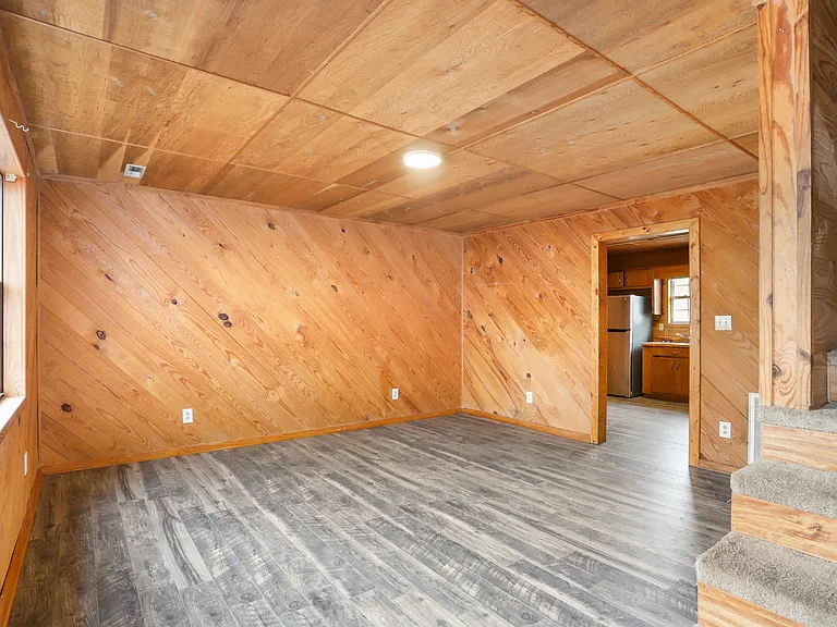 Maplewood Apartments — Photo 17