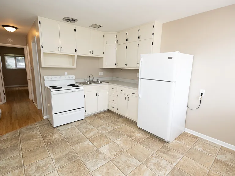 1502 Ridgewood Dr #A — Photo 4