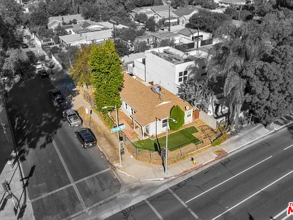 2nd image of 7403 Topanga Canyon Blvd