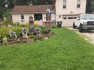 2072 Hilltop Dr SW, Carrollton, OH 44615