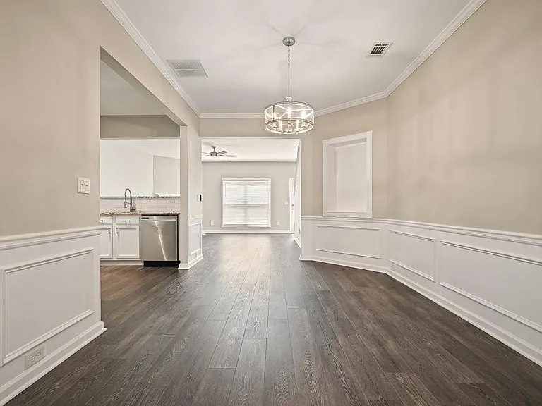 2045 Lakeshore Overlook Dr — Photo 9