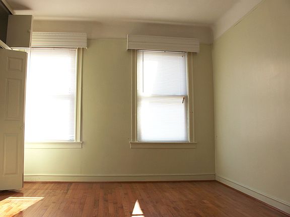 3rd image of 9313 85th Ave #2F