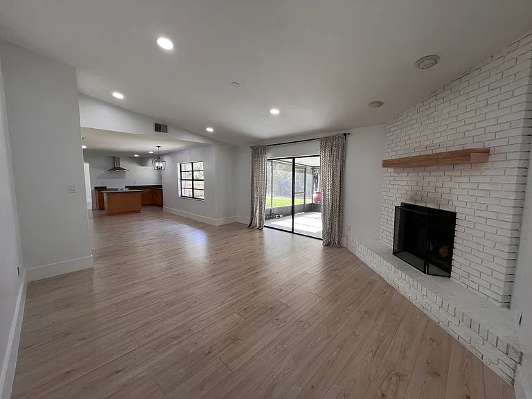 1352 Corner Oaks Dr — Photo 40