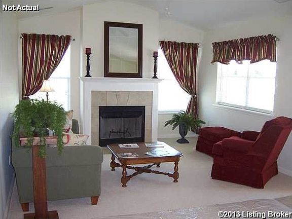 3rd image of 94 Quail Hollow Dr