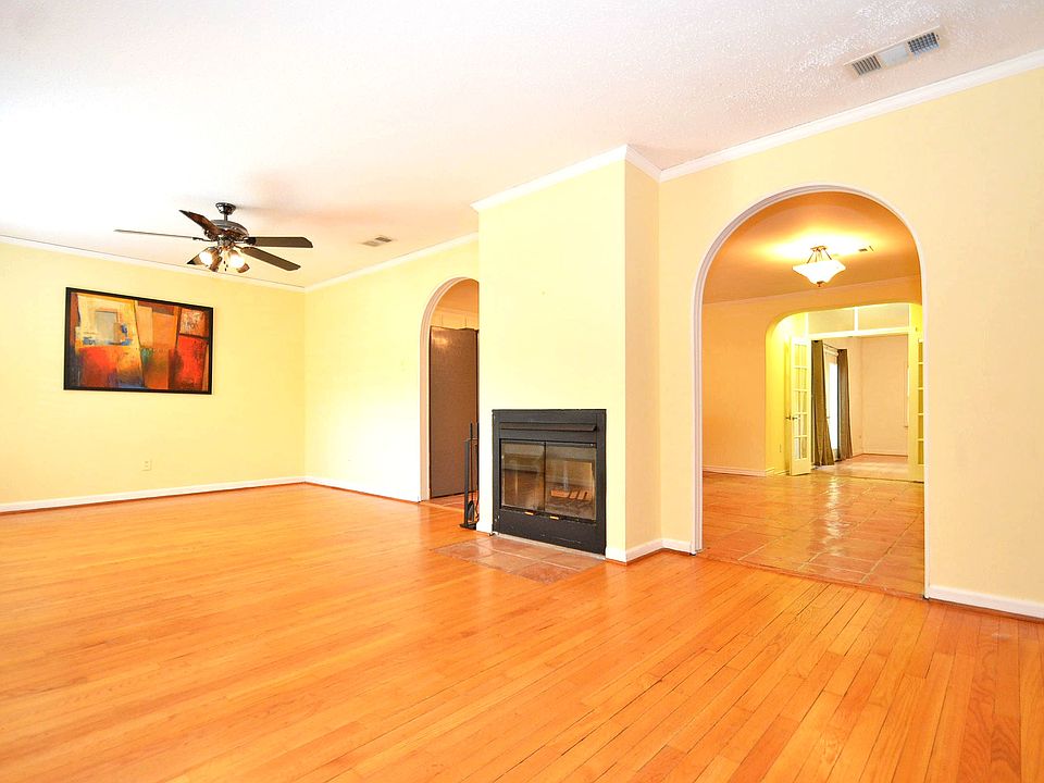 1st image of 4418 Nina Lee Ln