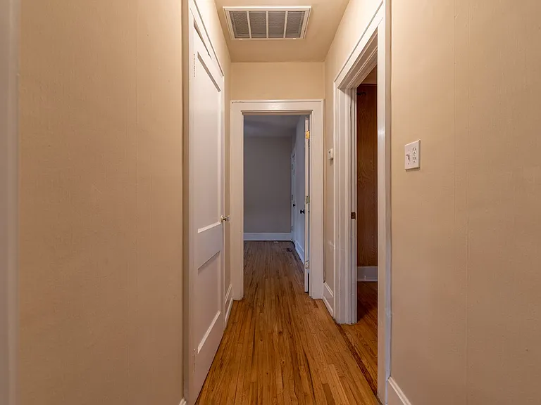 1554 S Campbell Ave — Photo 16