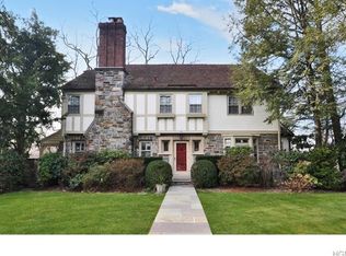 80 Overlook Rd, New Rochelle, NY 10804