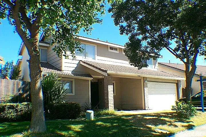3413 Suffolk Dr photo 1
