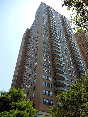 Sold by Sotheby's International Realty | media 34