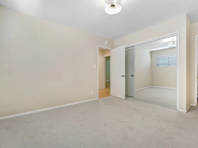 1314 Euclid St. in Santa Monica - near Wilshire Blvd. — Photo 10