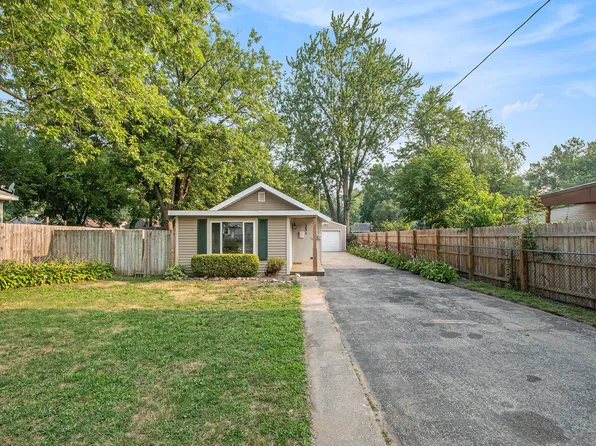 251 43rd St SE, Kentwood, MI 49548