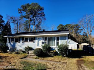 1618 Queen Anne Ln, New Bern, NC 28560